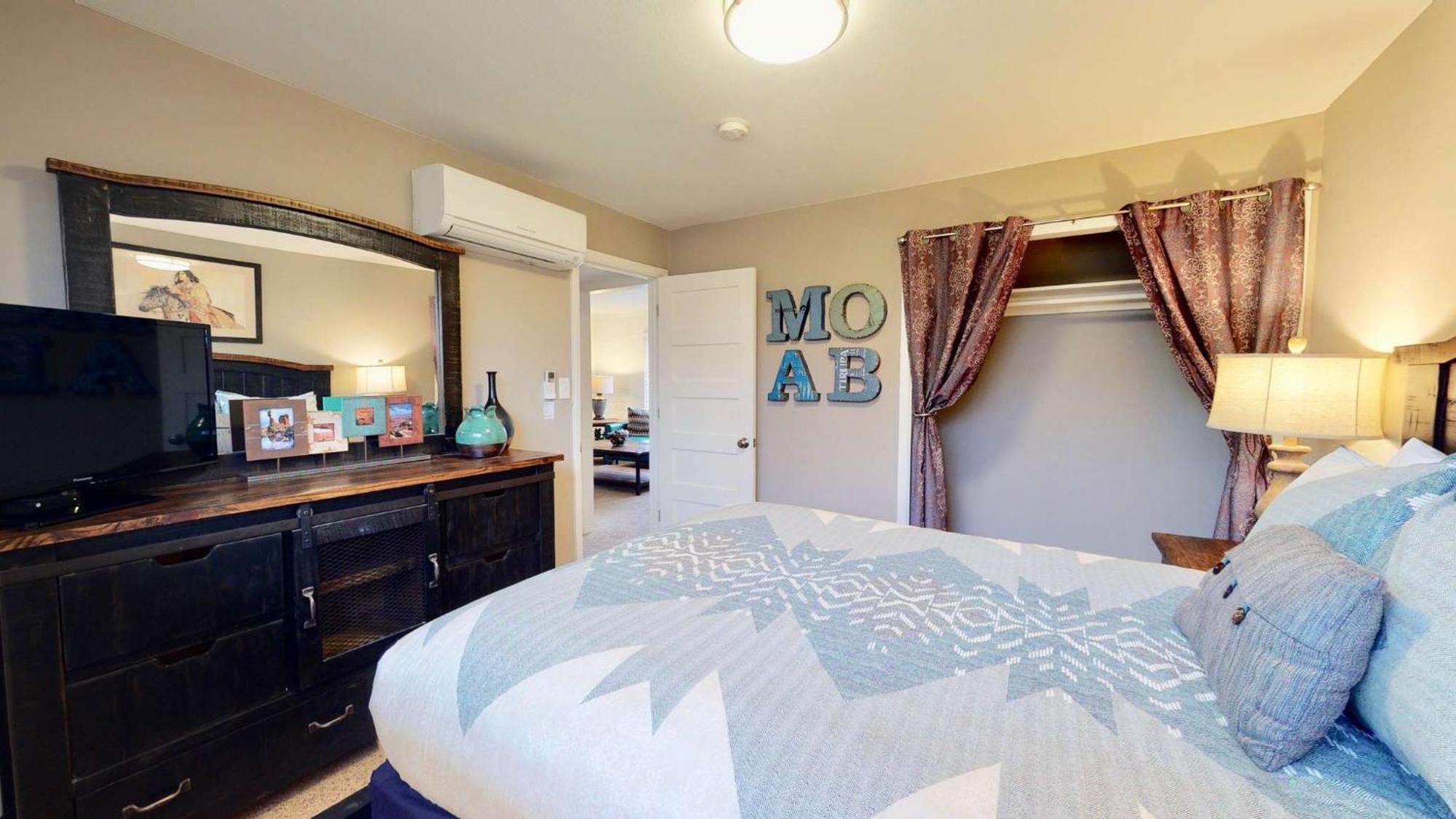 Downtown Cozy Home Base - Purple Sage 8 モアブ エクステリア 写真