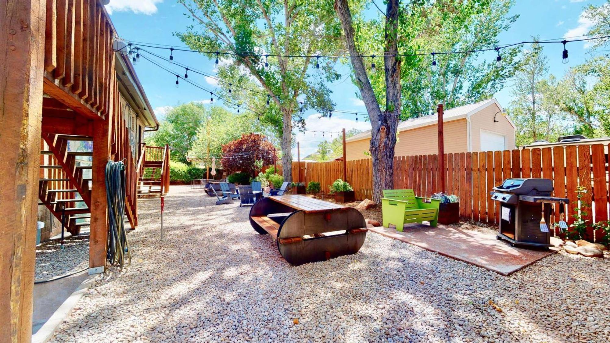 Downtown Cozy Home Base - Purple Sage 8 モアブ エクステリア 写真