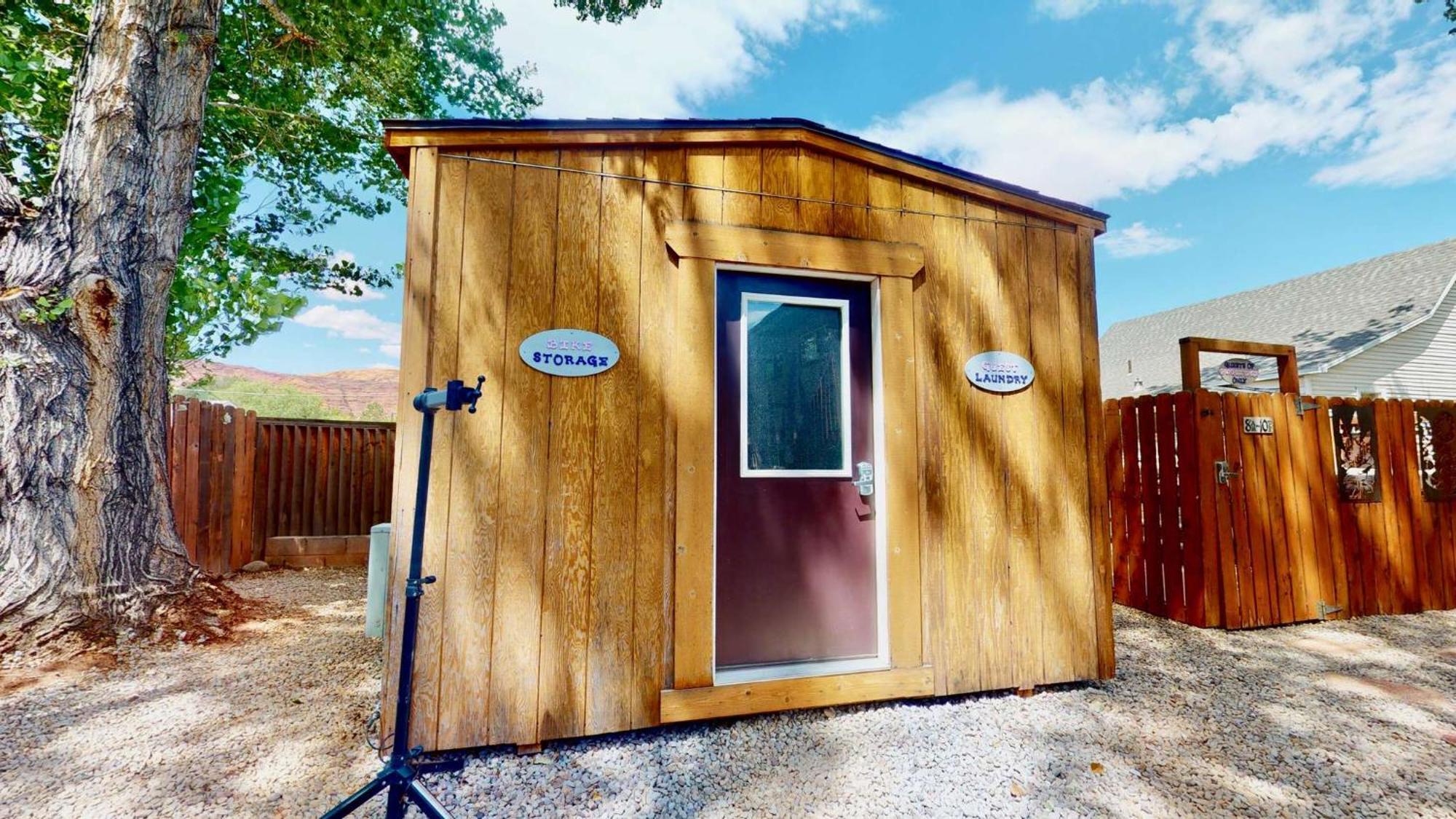 Downtown Cozy Home Base - Purple Sage 8 モアブ エクステリア 写真